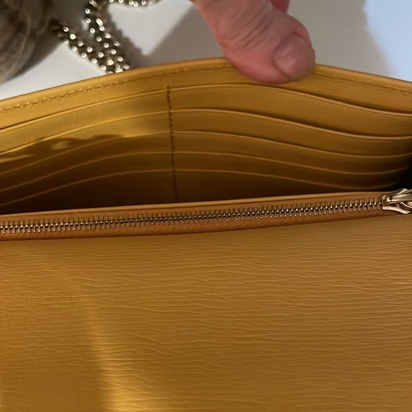 GUCCI Wallet on Chain Calfskin Medium Betty Crossbody WOC Yellow - Picture 15 of 17